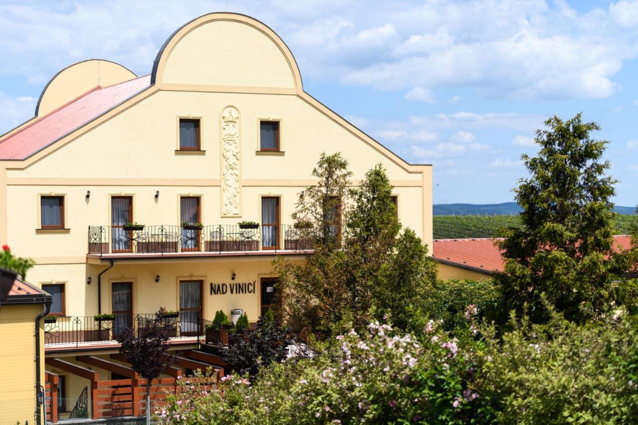 Hotel Vinařství U Kapličky Zaječí Exterior foto